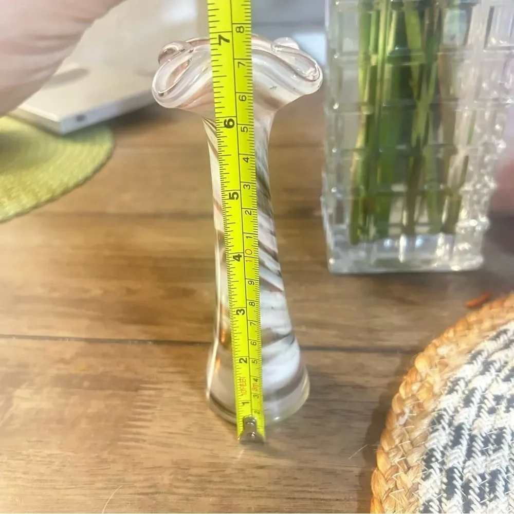 small Swirled Glass Vase ruffle top